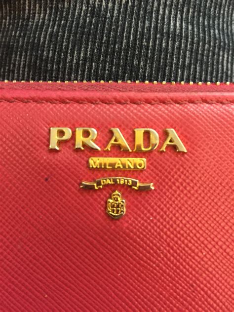 fake prada wallet vs real